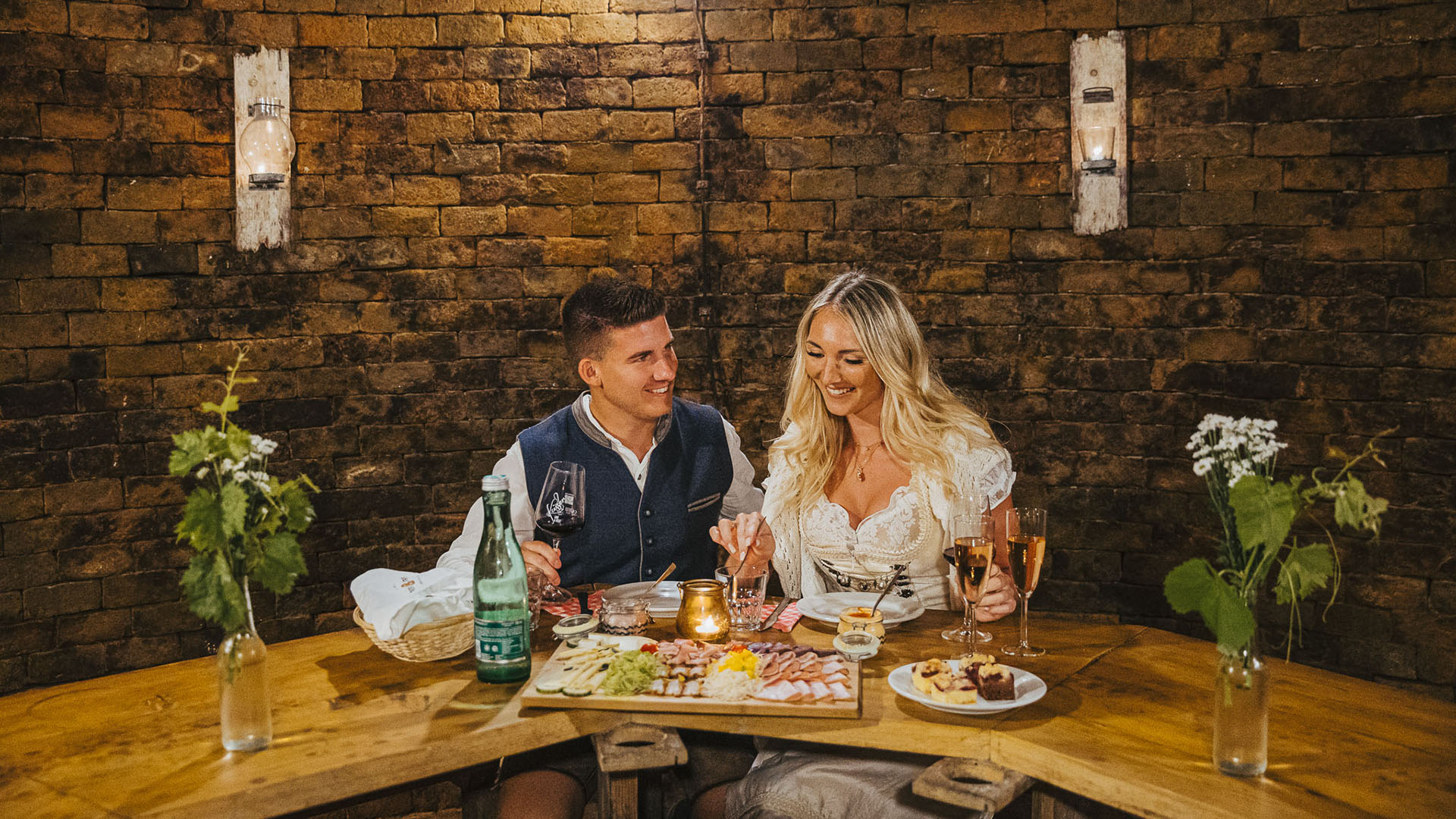 2 Tag(e) Übernachtung im Weinfass Deluxe mit Wellness Grub an der March inkl. Halbpension Unkategorisiert online kaufen