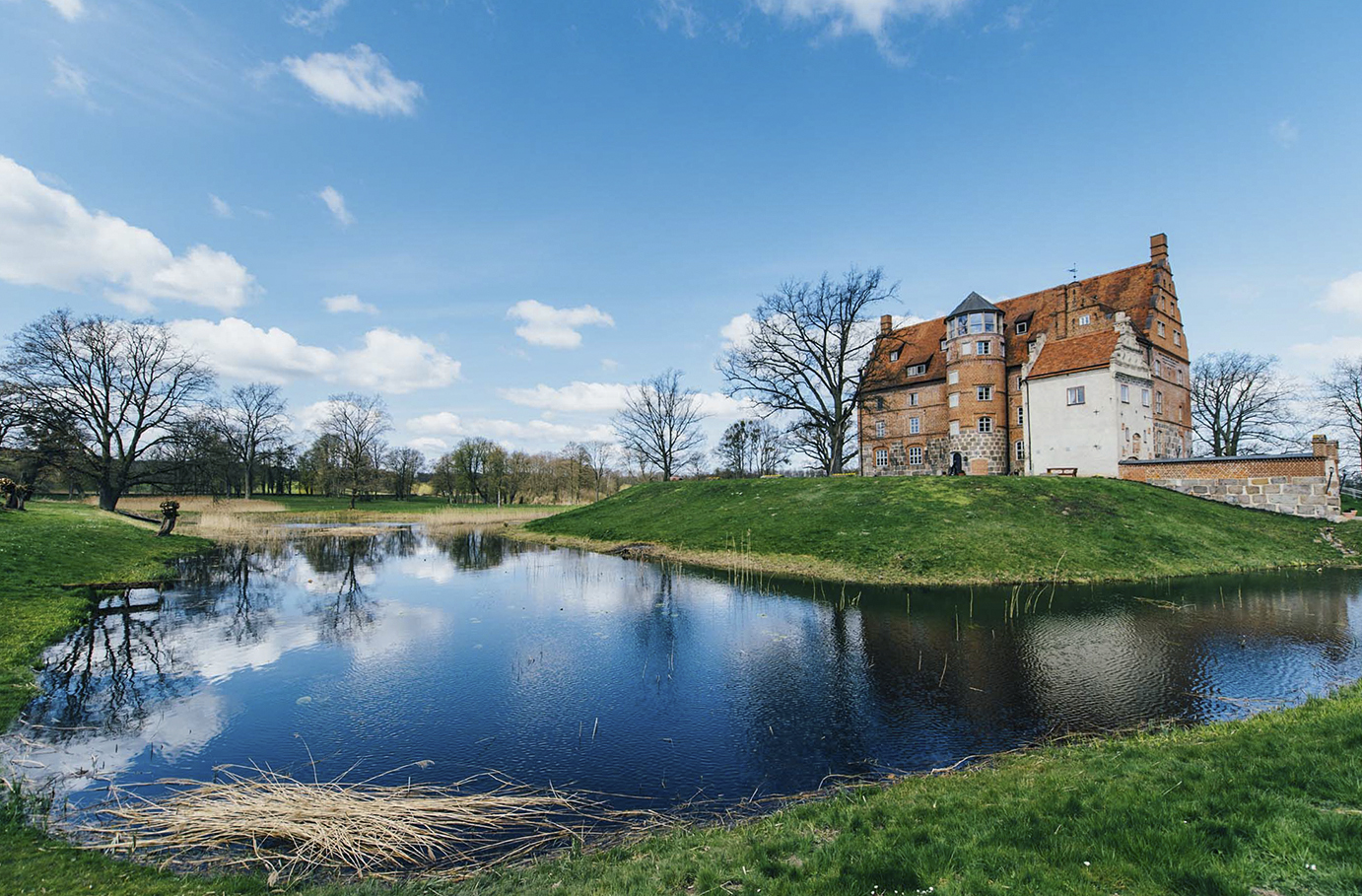 Kurzurlaub im Schloss Ulrichshusen für 2 (2 Nächte) in Moltzow inkl. All Inclusive Unkategorisiert online kaufen Kurzurlaub im Schloss Ulrichshusen für 2 (2 Nächte) in Moltzow inkl. All Inclusive Unkategorisiert online kaufen