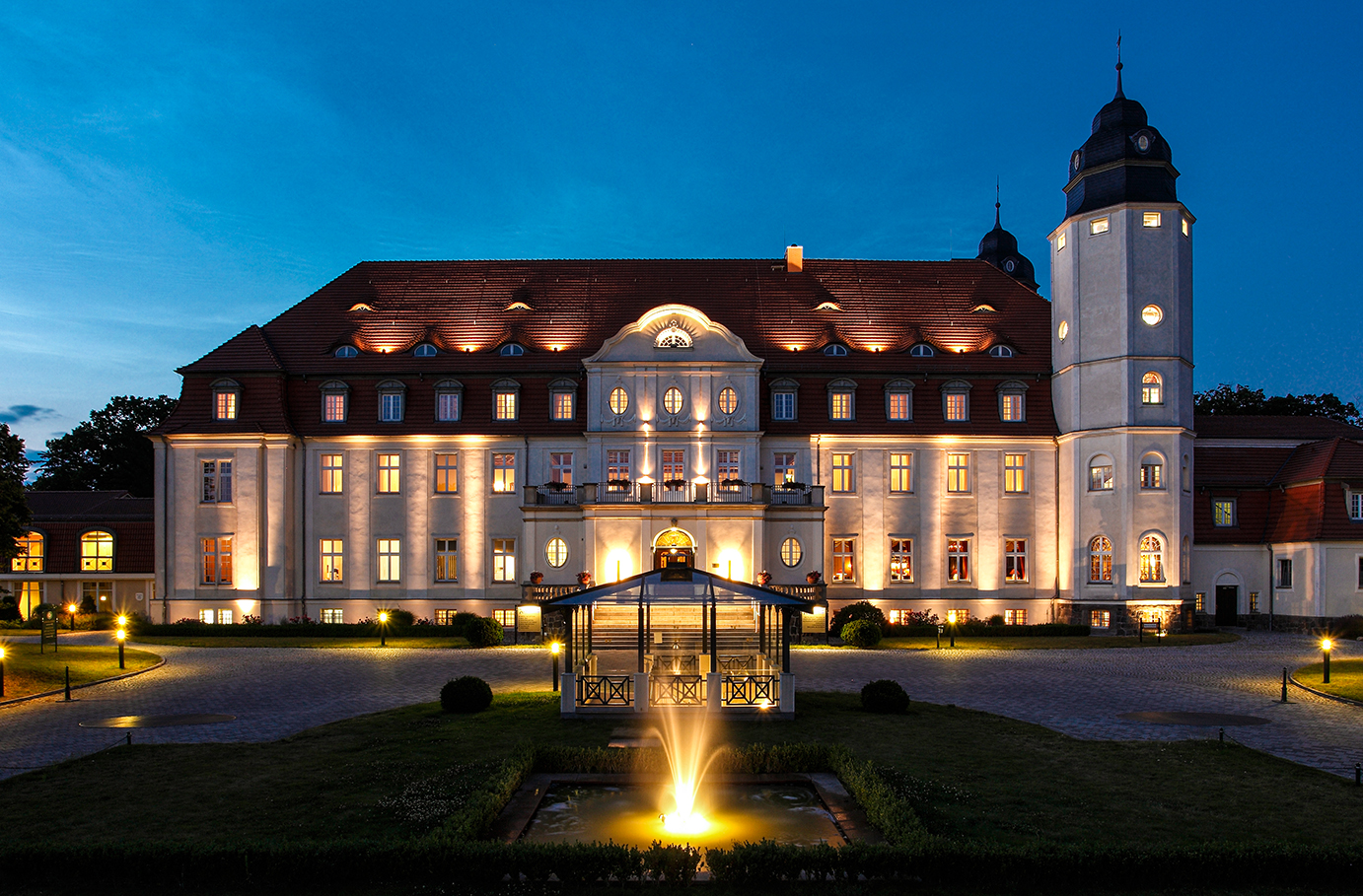 Romantik-Kurzurlaub am Fleesensee für 2 in Göhren-Lebbin inkl. Halbpension Unkategorisiert online kaufen Romantik-Kurzurlaub am Fleesensee für 2 in Göhren-Lebbin inkl. Halbpension Unkategorisiert online kaufen