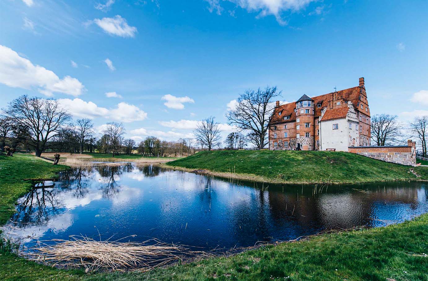 Romantische Übernachtung im Schloss Ulrichshusen für 2 (1 Nacht) in Moltzow inkl. All Inclusive Unkategorisiert online kaufen
