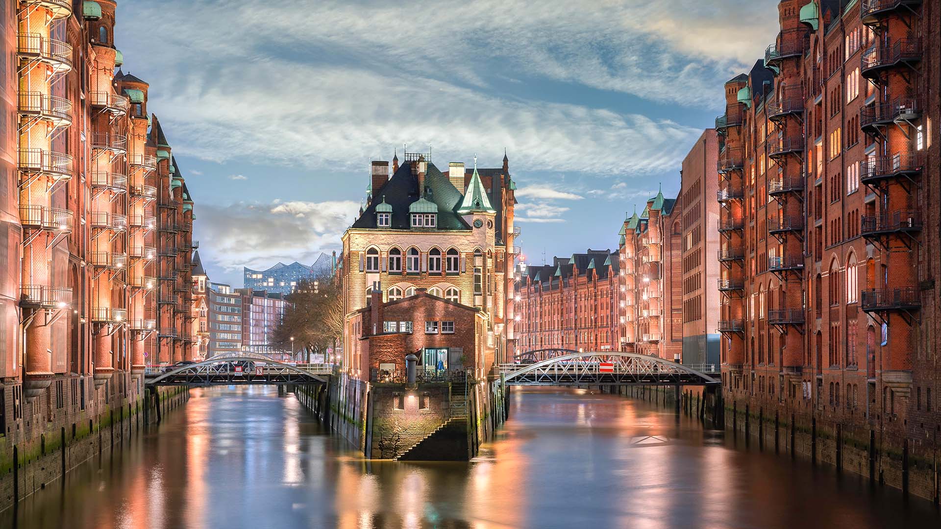 Städtetrip Hamburg mit abendlicher Hafenrundfahrt für 2 Unkategorisiert online kaufen