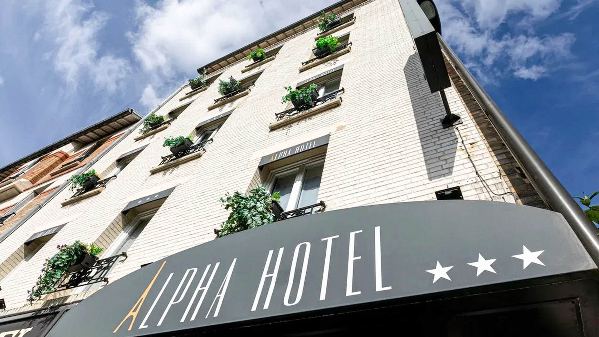Städtetrip Paris für 2 (2 Nächte) - Hotel Alpha Paris Eiffel by Patrick Hay in Boulogne-Billancourt Unkategorisiert online kaufen